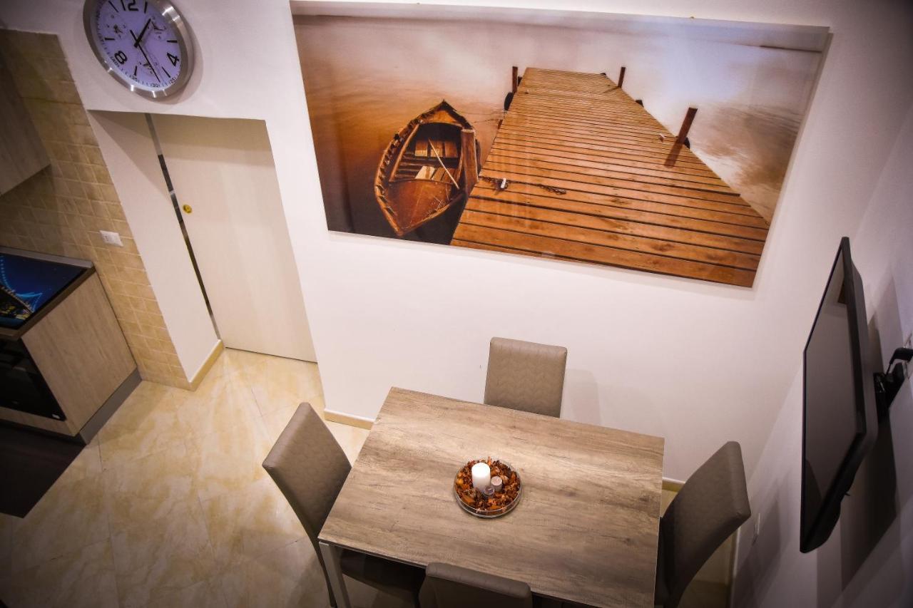 Casa Dell Arco Apartment Bari Exteriör bild